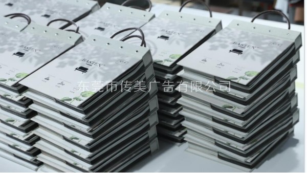 現(xiàn)在廣東疫情升溫，企業(yè)如何無接觸制作新品樣板冊